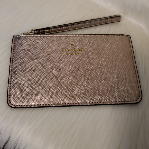 New Rose Gold Kate Spade Wrislet Clutch - Picture 2 of 5